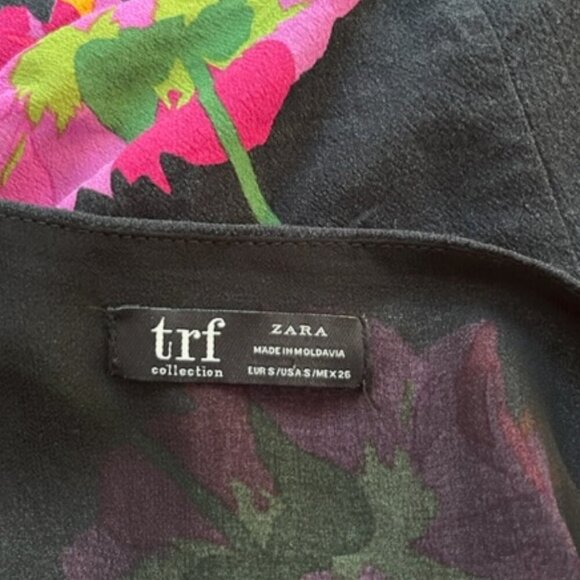 ZARA TRF Collection Button Front Cropped Blouse in Black with Pink Florals - Picture 5 of 6